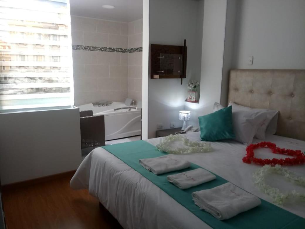 Hotel En Bogota - Fontana Di Trevi エクステリア 写真